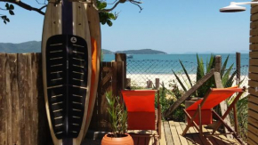 Отель Residencial Bombinhas Pé na Areia  Бомбиньяс